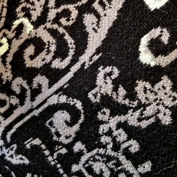 Lovely IVKO Black Floral Fitted Peplum Cardigan Size 10 EUR 40 Cotton - Picture 4 of 5